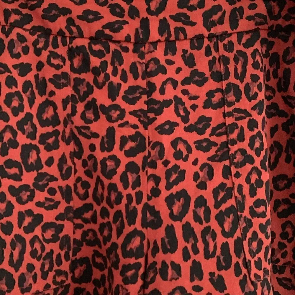 Nine West red black leopard print animal print flat front elastic shorts Large